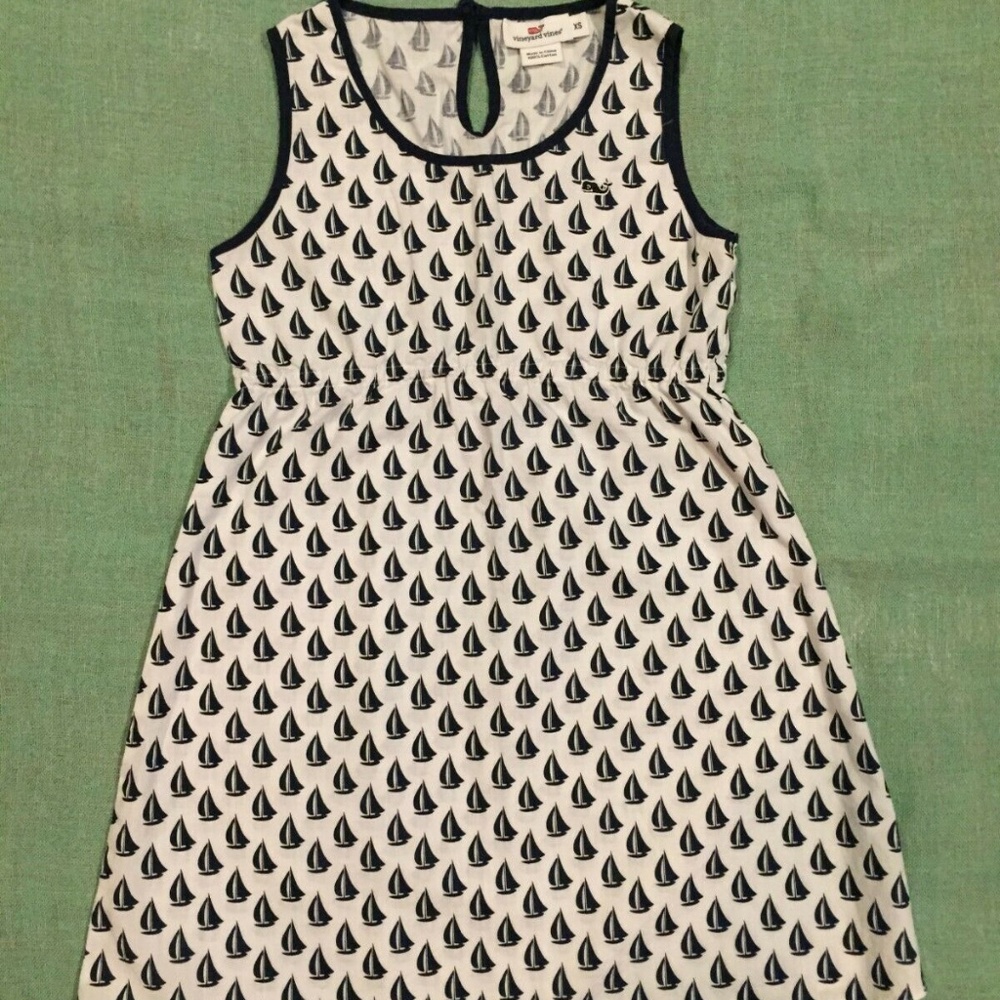 Vineyard Vines Sailboat Print Sleeveless Girls  XS